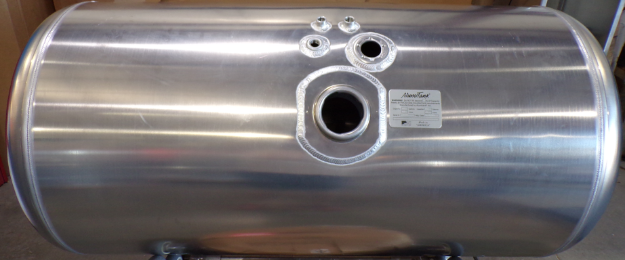 Picture of 101 Gallons 26"D x 43.75"L - Peterbilt Style - Center Fill Milgrade